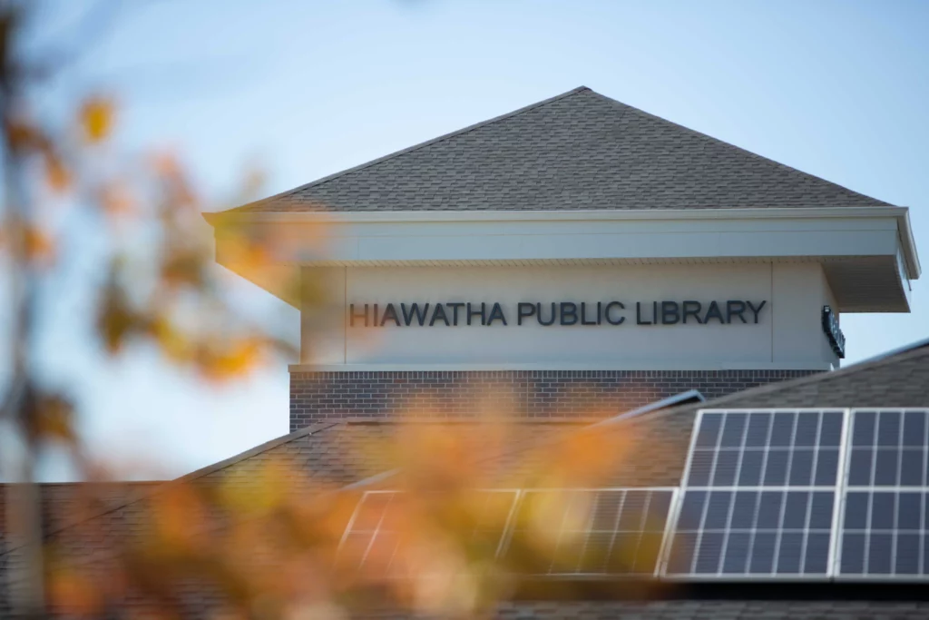 Hiawatha Public Library