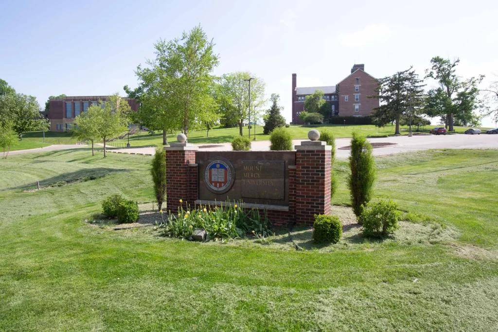 Mount Mercy University Entrance Sign